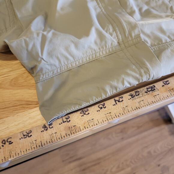 REI 14 Petite Khaki Nylon Convertible Pants Zip Pocket Belted 32" Waist - Picture 10 of 16